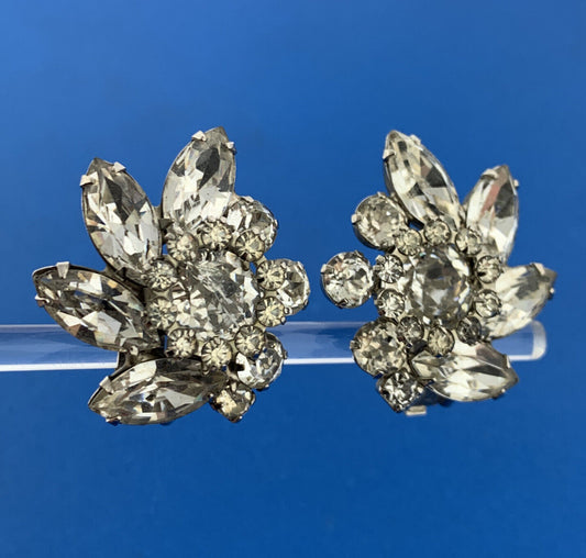 Mid Century Fabulous Weiss Austrian Crystal Rhinestone Floral Clip On Earrings