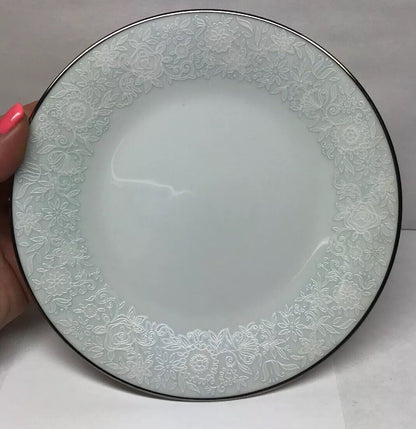 Retired Noritake Ravel Pattern White Flowers w/Blue Silver Bread/Butter Plate
