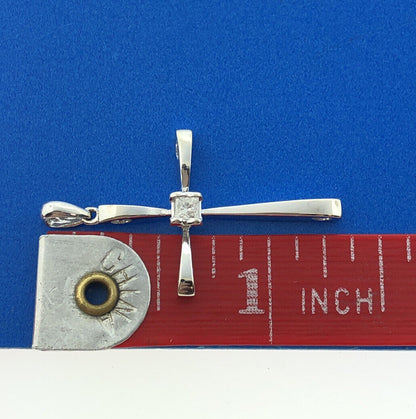 Gorgeous 10k White Gold Princess Diamond Religious Heart Cross Dangle Pendant