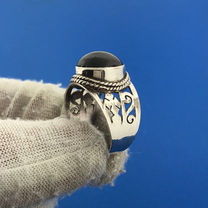 925 Sterling Silver Garnet Cabochon January Occasion Open Work Dome Ring