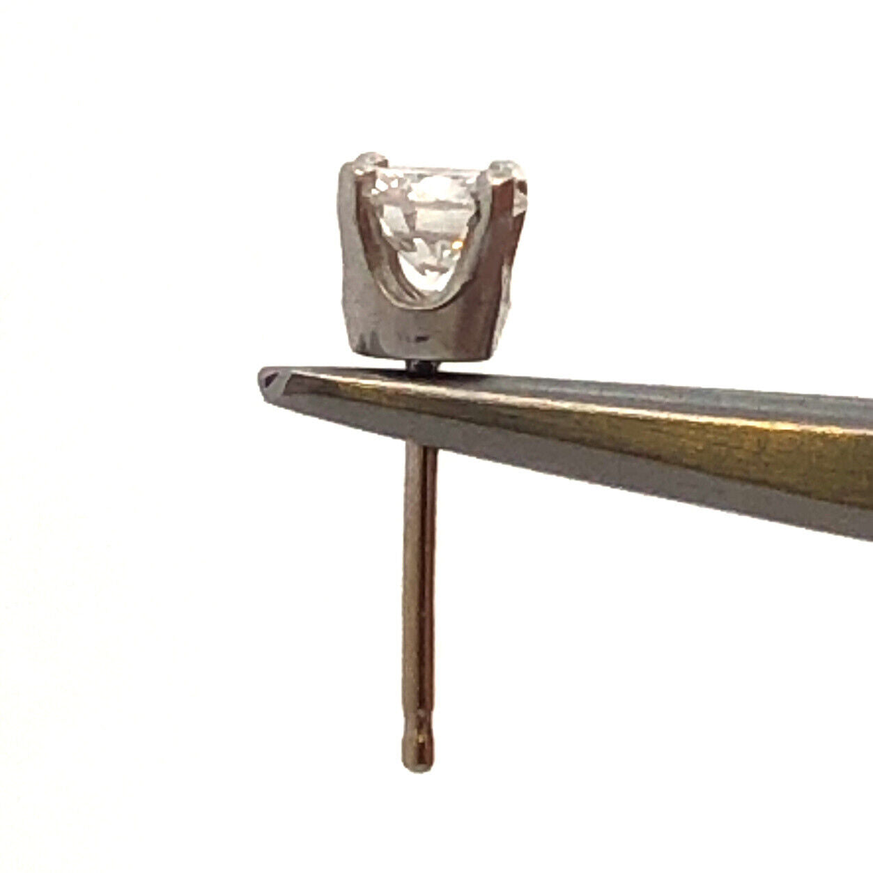 Classic 14K White Gold Round Diamond Stud Earrings