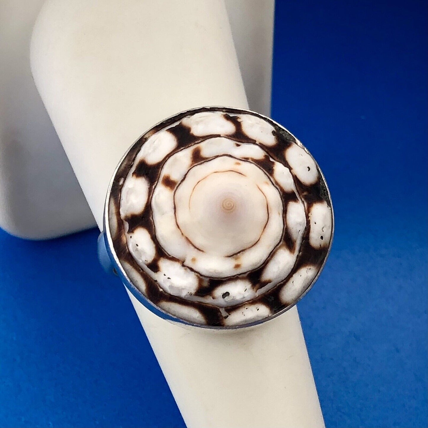 Awesome 925 Sterling Silver Spiral Shell Round Top Statement Adjustable Ring
