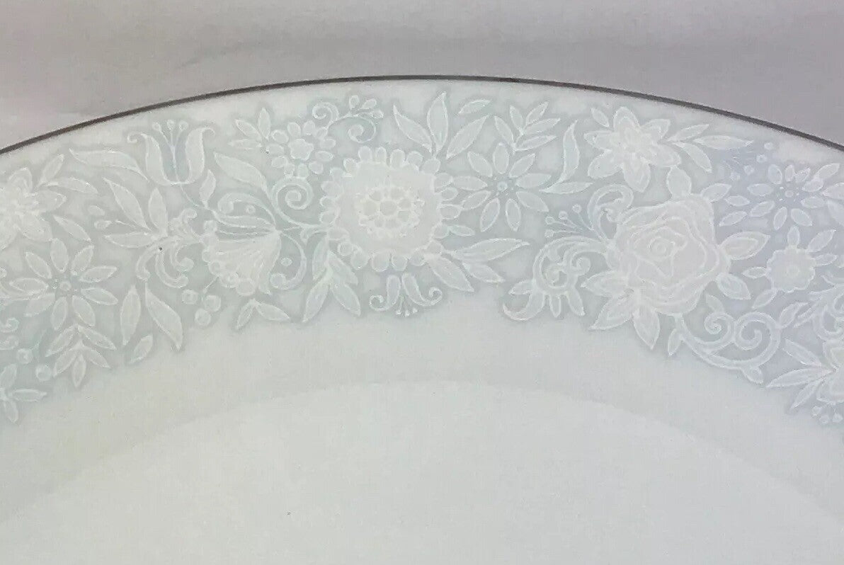 Retired Noritake Ravel Pattern White Flowers w/Blue Silver Trim Salad Plate
