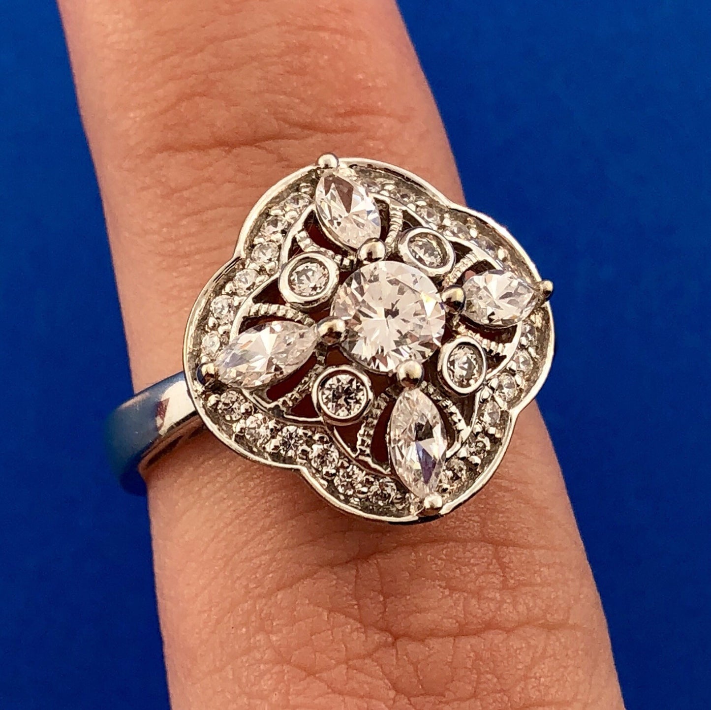 Stunning 14K White Gold Cubic Zirconia CZ Floral Cluster Engagement Dinner Ring