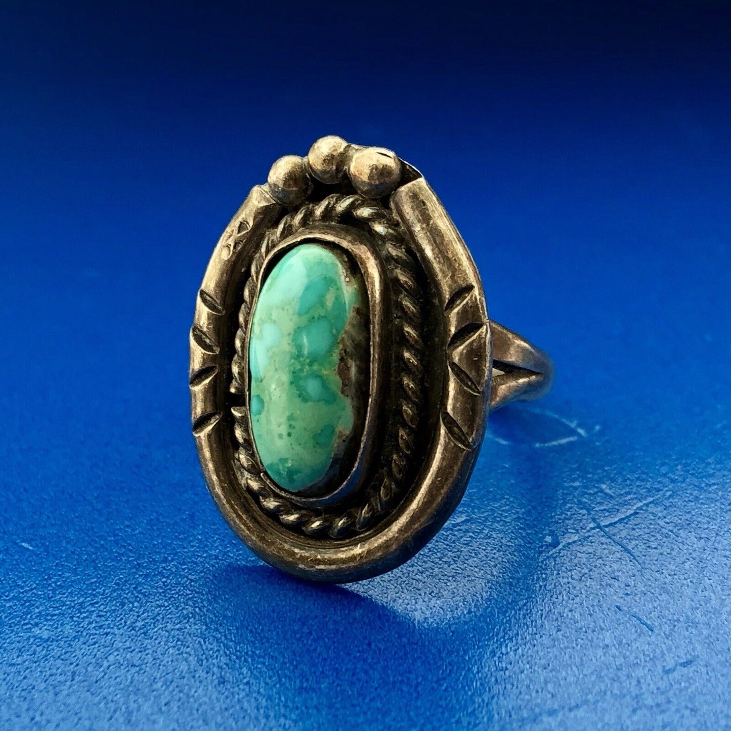Vintage Native American Unsigned Sterling Silver 925 Turquoise Cabochon Ring