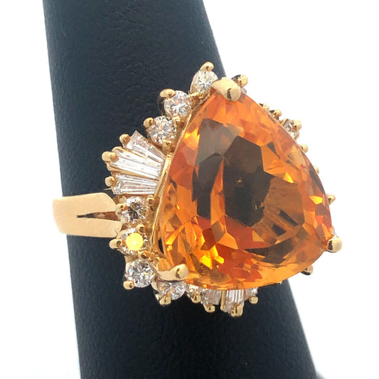 Elegant 18K Yellow Gold Trillion Cut Citrine Diamond Statement Cocktail Ring