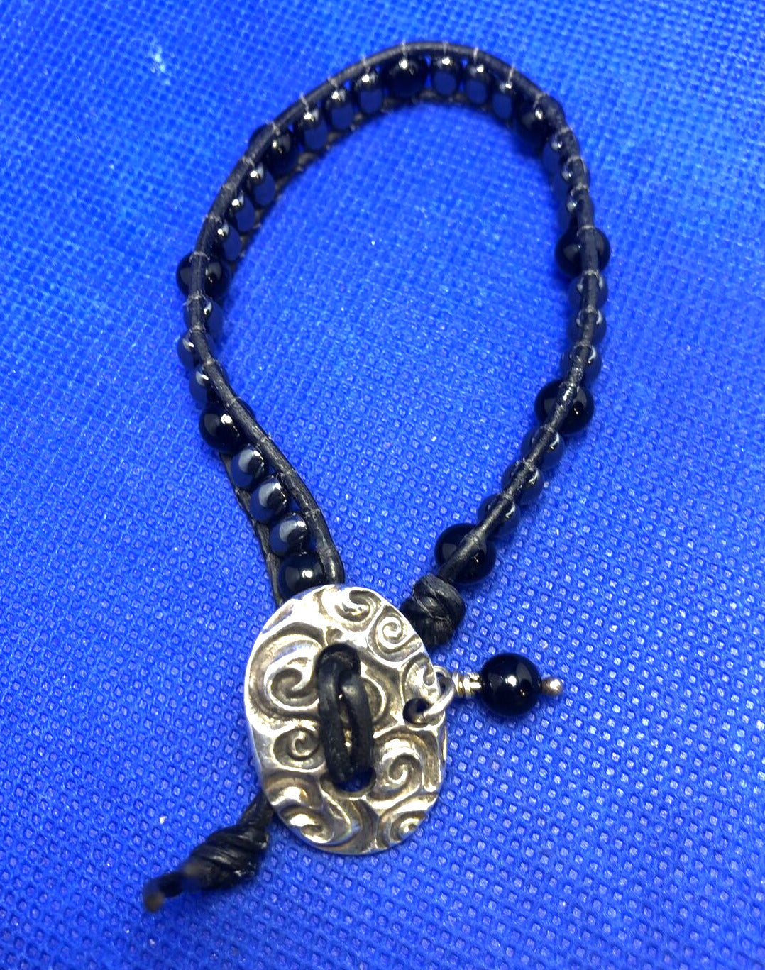 Unisex 999 Fine Silver Medallion Black Onyx Hematite Bead Black Leather Bracelet