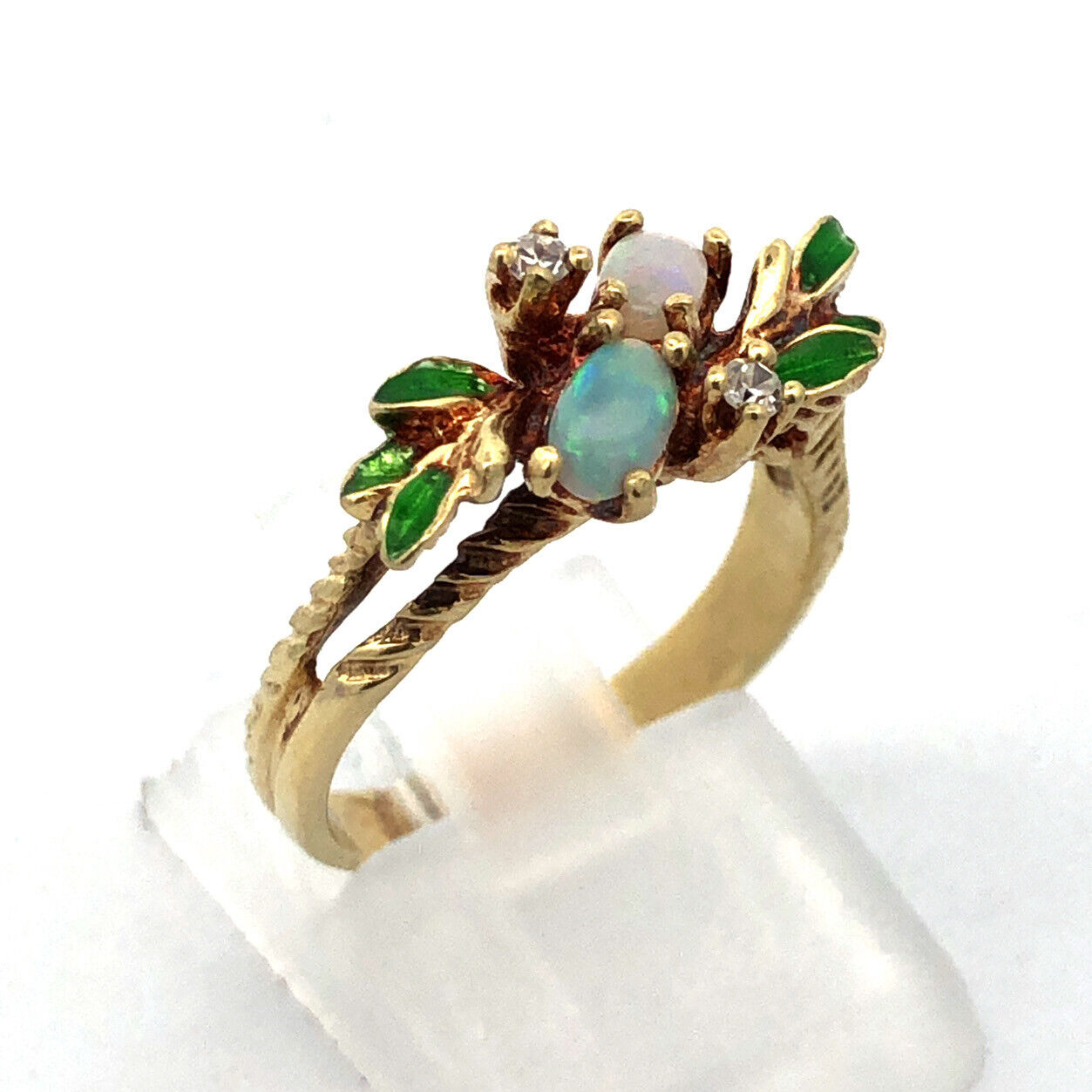 Vintage 14K Yellow Gold Opal and Diamond Accent Green Enamel Leaf Design Ring