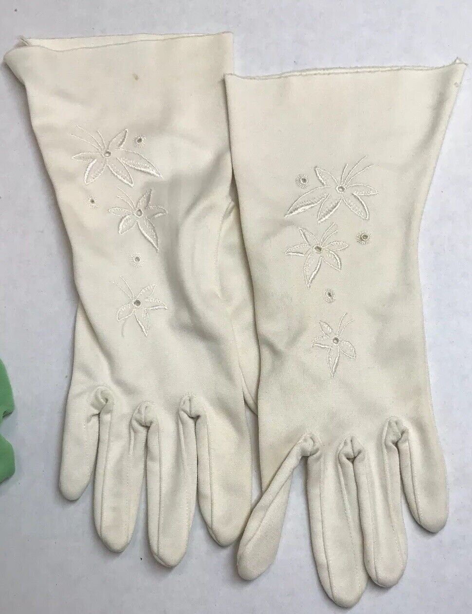 Vintage 11 Item Lot 6 Pair Tea Evening Wedding Party Gloves 4 Bold Scarves