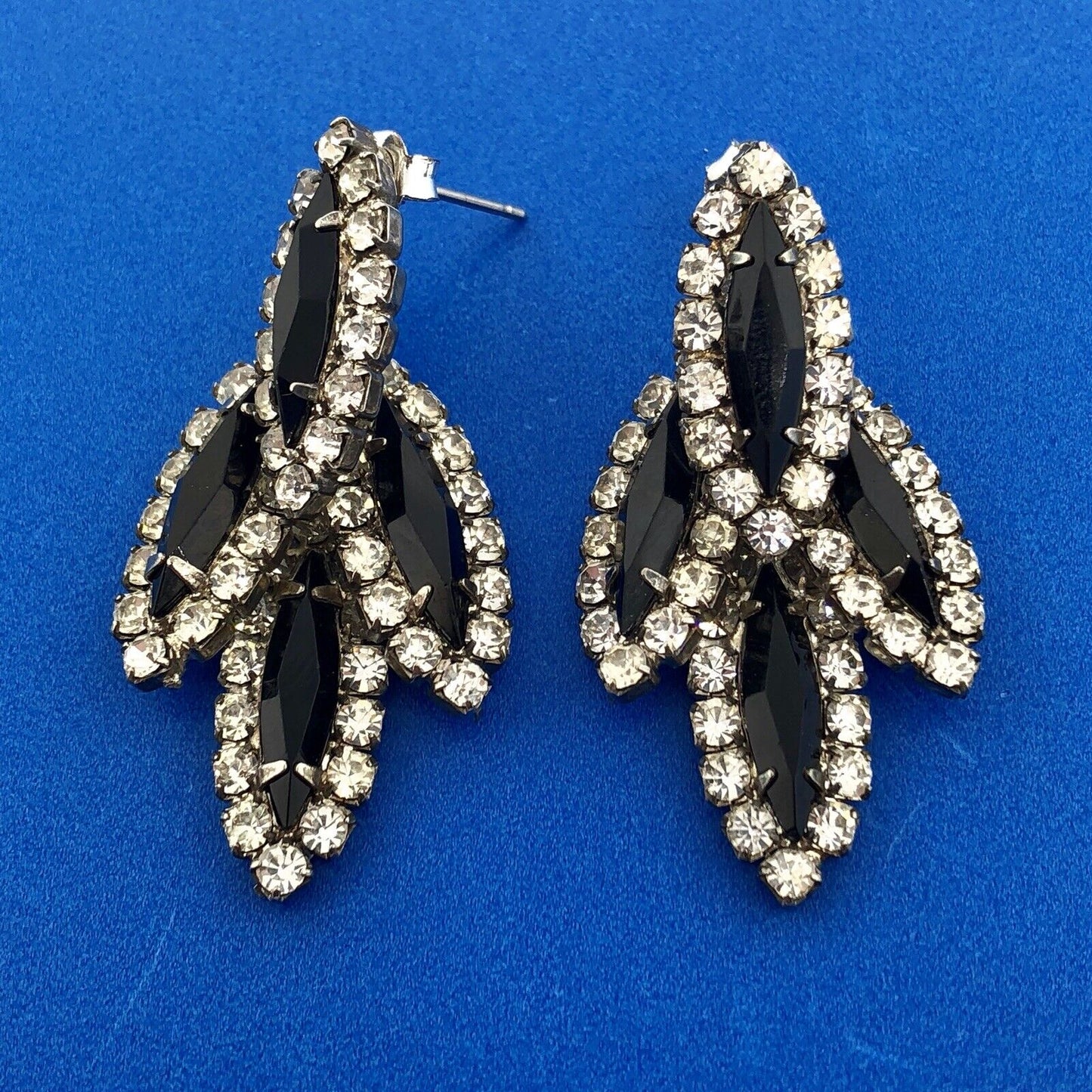 Art Deco Silver Tone Black Jet White Rhinestone Feather Leaf Dangle Earrings