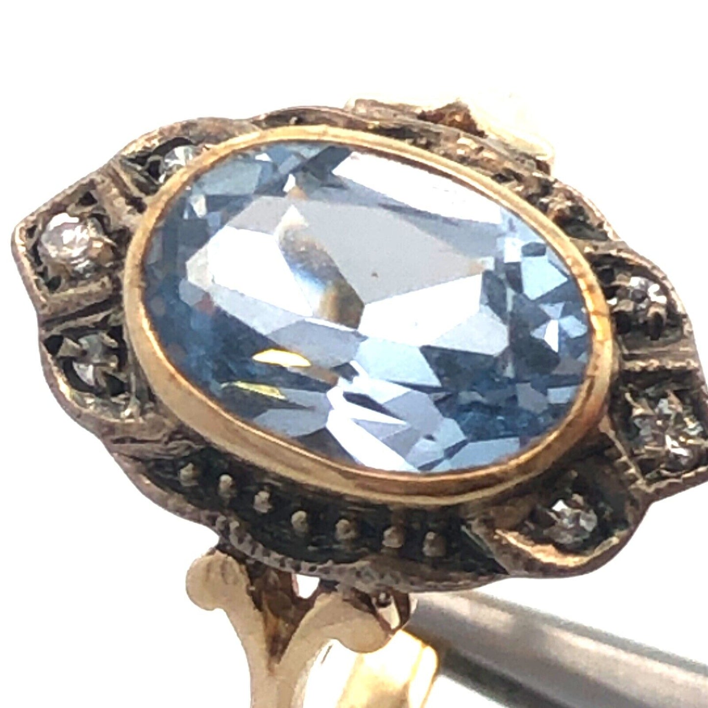 Vintage 925 Sterling Silver Gold Vermeil Oval Blue Cubic Zirconia Accented Ring
