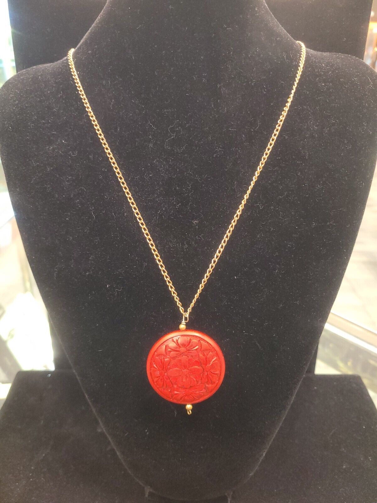 Vintage Gold Tone Carved Red Resin Faux Cinnabar Necklace Earrings 3 Piece Set