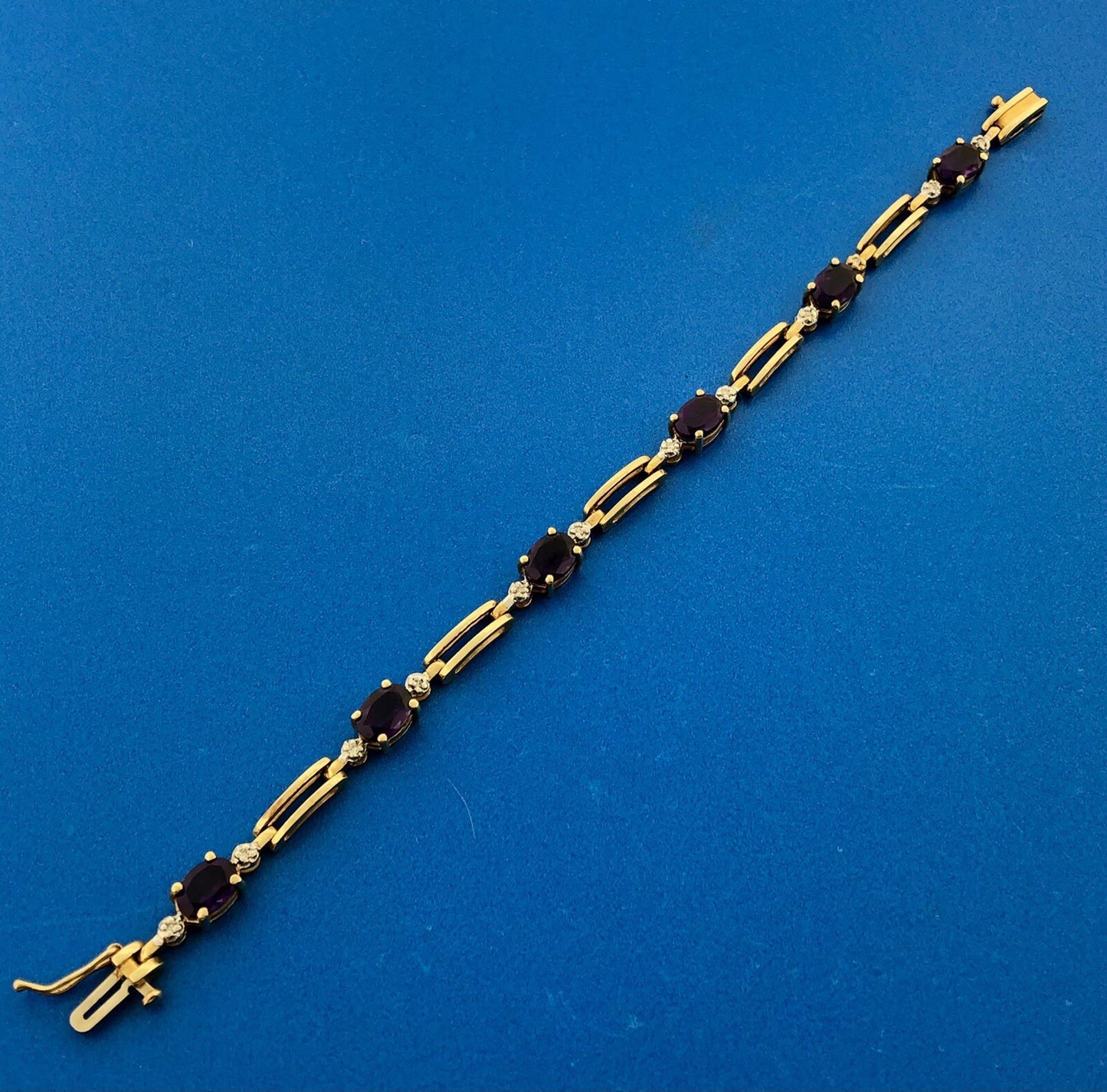 Gorgeous 10k Yellow Gold Oval Cut Purple Amethyst Diamond 6" Tennis Bracelet