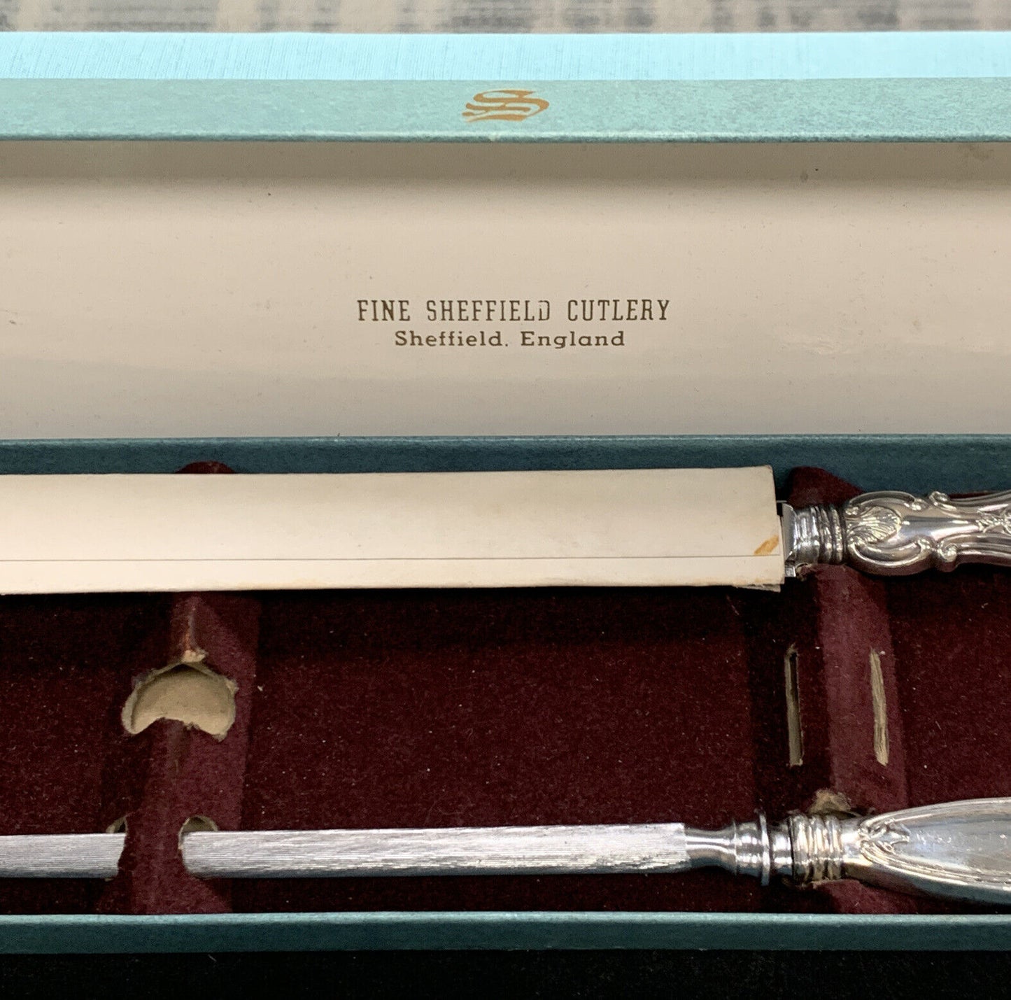 Fine Sheffield England Cutlery Stainless Steel Bread Knife Sharpening Steel Set