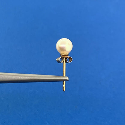 Elegant 18K Yellow Gold Pearl June Anniversary Bridal Accessory Stud Earrings