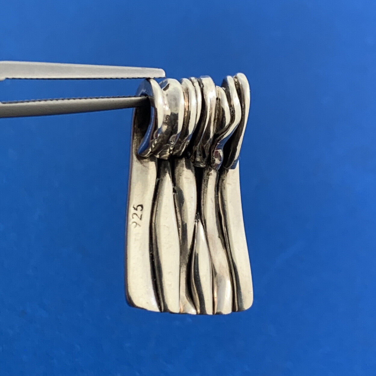 Designer 925 Sterling Silver Banner Ribbon Textured Modernist Pendant