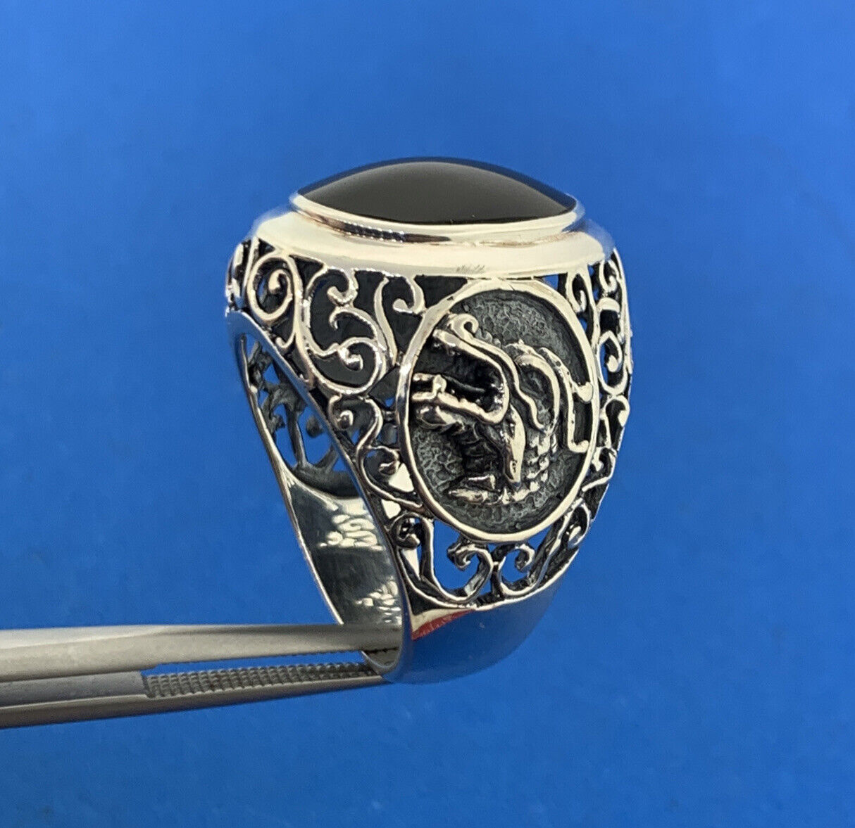 Stunning Sterling Silver 925 Oval Cabochon Onyx Openwork Dragon Ring Size 10