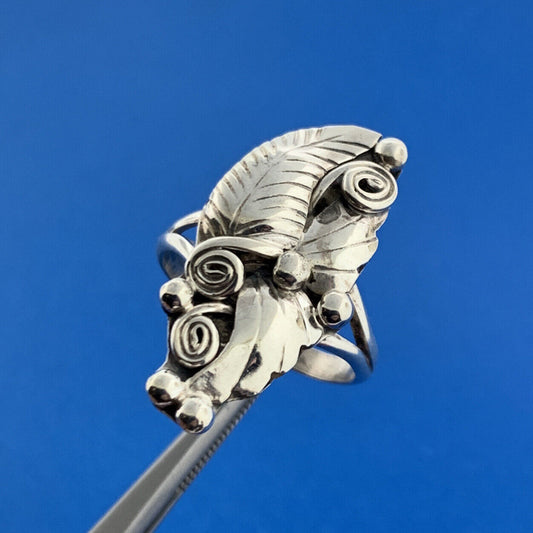 Designer TC Sterling Silver 925 Floral Leaf Small Finger Ring Size 8.75