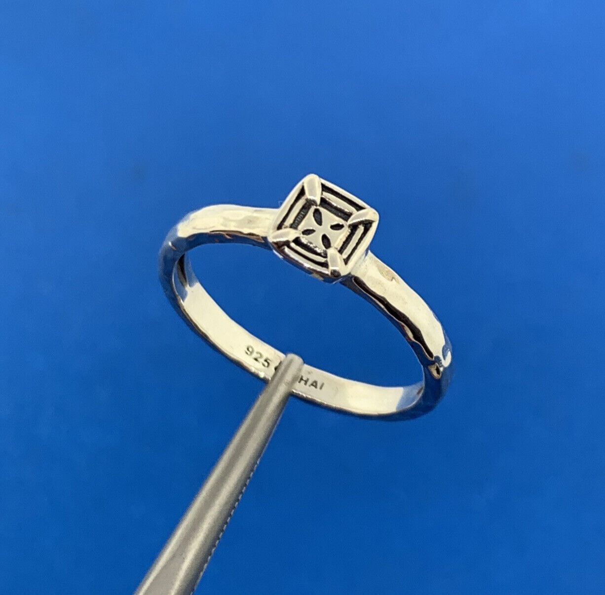 Silpada 925 Sterling Silver Sandollar Hammered Band Stackable Ring