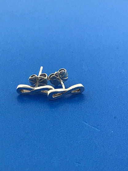 Designer 925 Sterling Silver Infinity Ribbon Figure Eight Stud Earrings