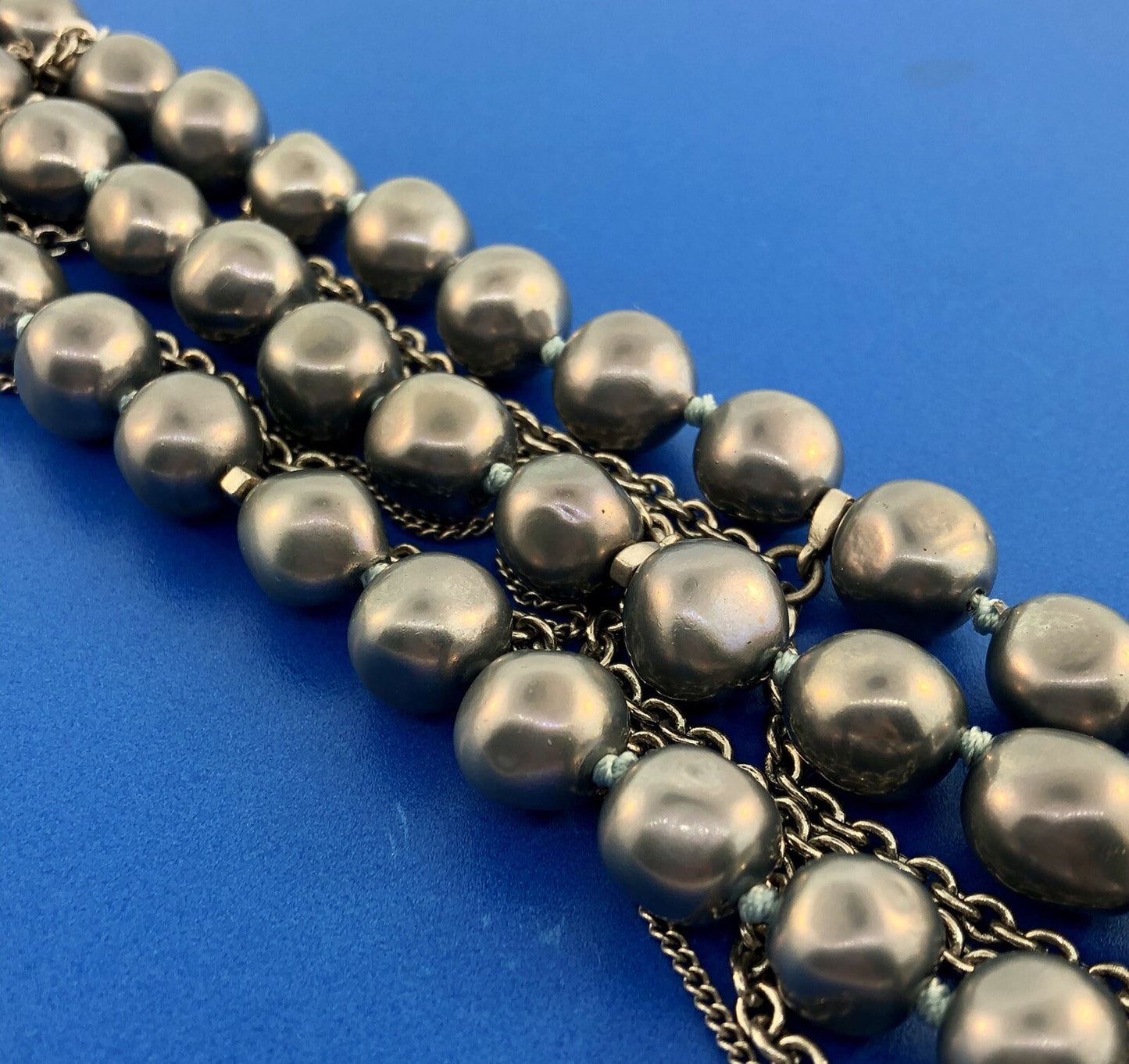 Kenneth Cole Reaction KCR Silver Tone Grey Pearl Metal Statement Choker Necklace