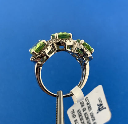 Designer 925 Sterling Silver Manchurian Peridot Cubic Zirconia August Anniv Ring