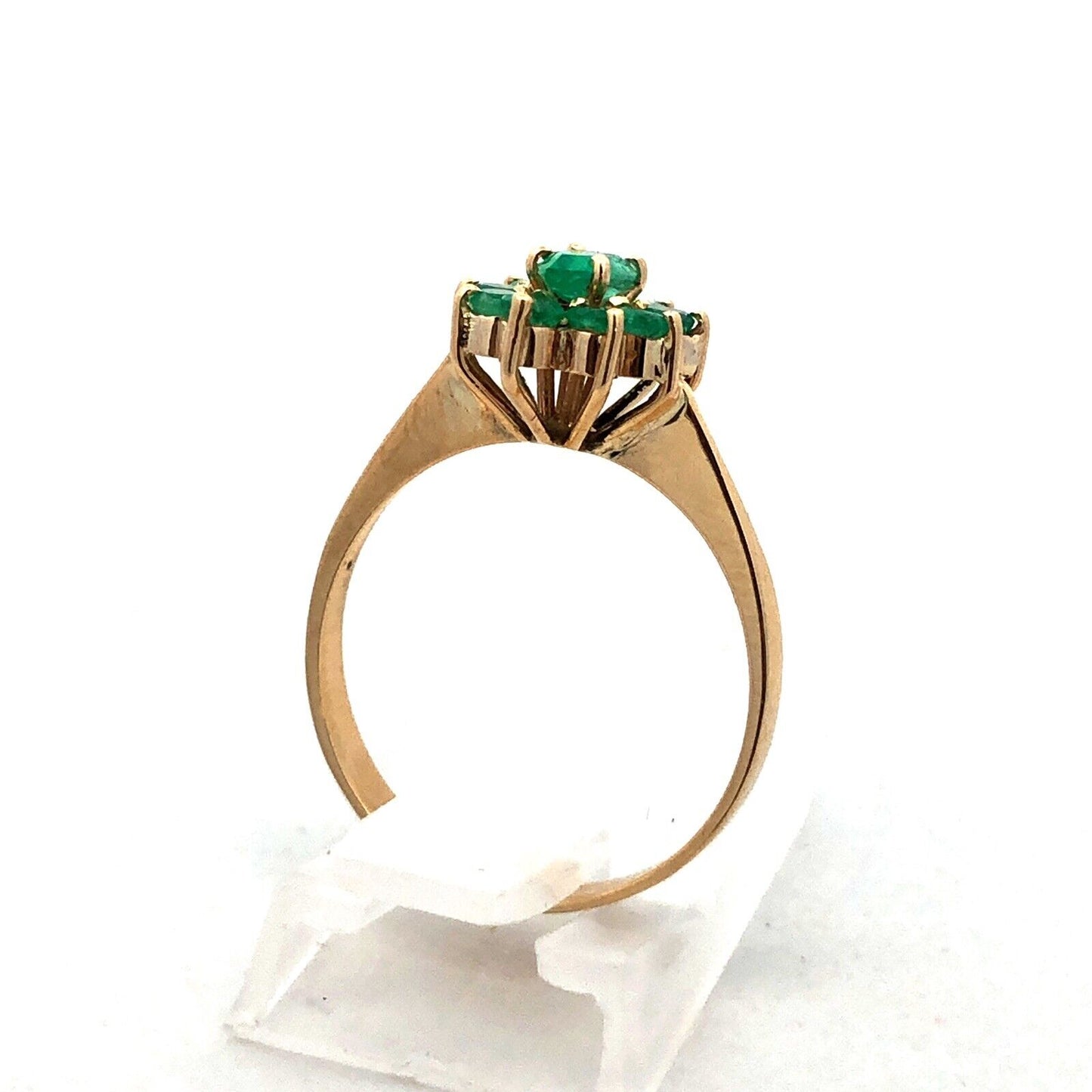 18K Yellow Gold Estate Emerald Floral Cluster May Anniversary Cocktail Ring