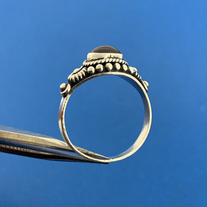 Stunning Sterling Silver 925 Oval Cabochon Purple Amethyst Ring Size 7.25