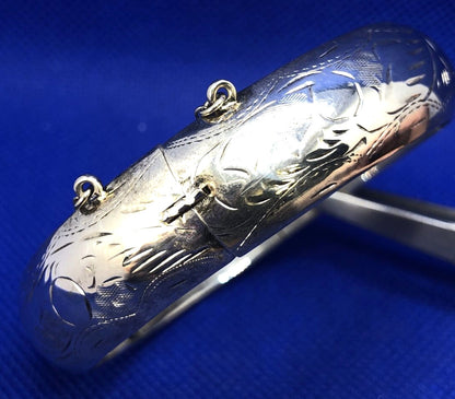 Designer EURS 925 Sterling Silver Leaf Scroll Design Closed Hinged Cuff Bracelet