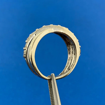 Designer 14K White Gold Diamond Entwined Wedding Anniversary Band Ring