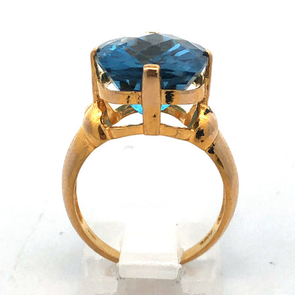 Stunning 10K Yellow Gold Rectangle Cushion Cut London Blue Topaz Cocktail Ring