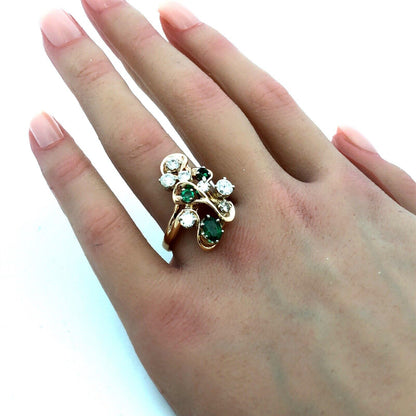 Estate 14K Yellow Gold Round Diamond Emerald Swirl Modernist Cluster Ring