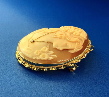 Victorian 14K Yellow Gold Oval Carved Cameo Diamond Accent Pin Brooch Pendant