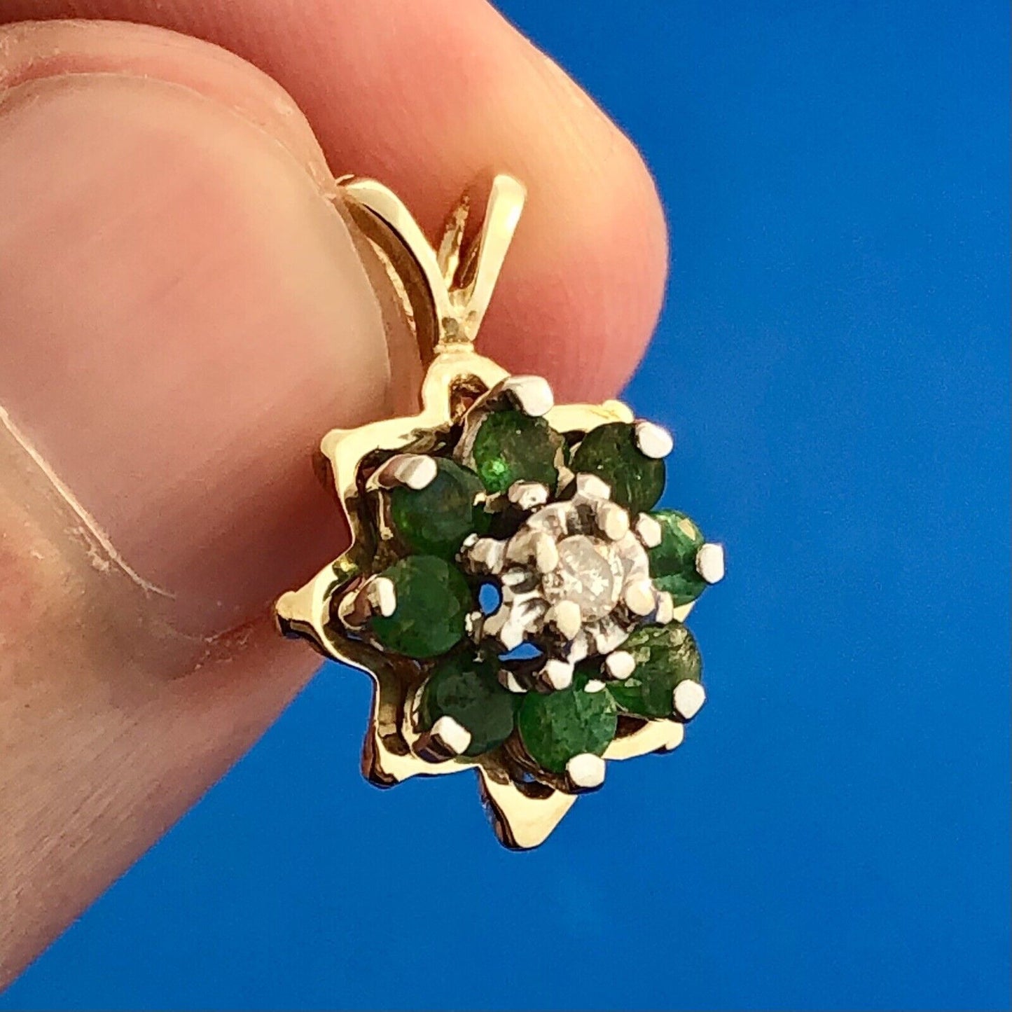 Estate 14K Yellow Gold Emerald Diamond Flower Cluster May Anniversary Pendant