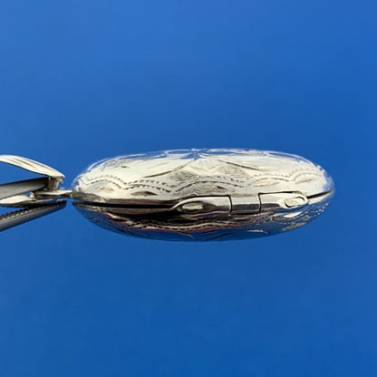 Vintage 925 Sterling Silver Floral Vine Scroll Round Locket Pendant