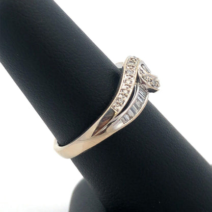Gorgeous 14k White Gold Baguette Round Cut Diamond Intertwined Ring Size 7