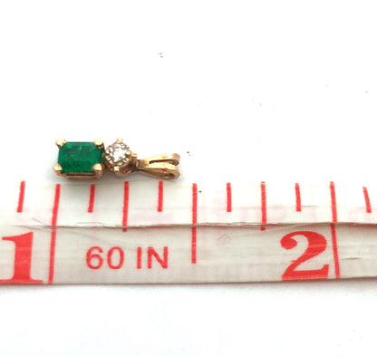 Estate 14K Yellow Gold Emerald Cut Emerald Round Diamond Charm Pendant