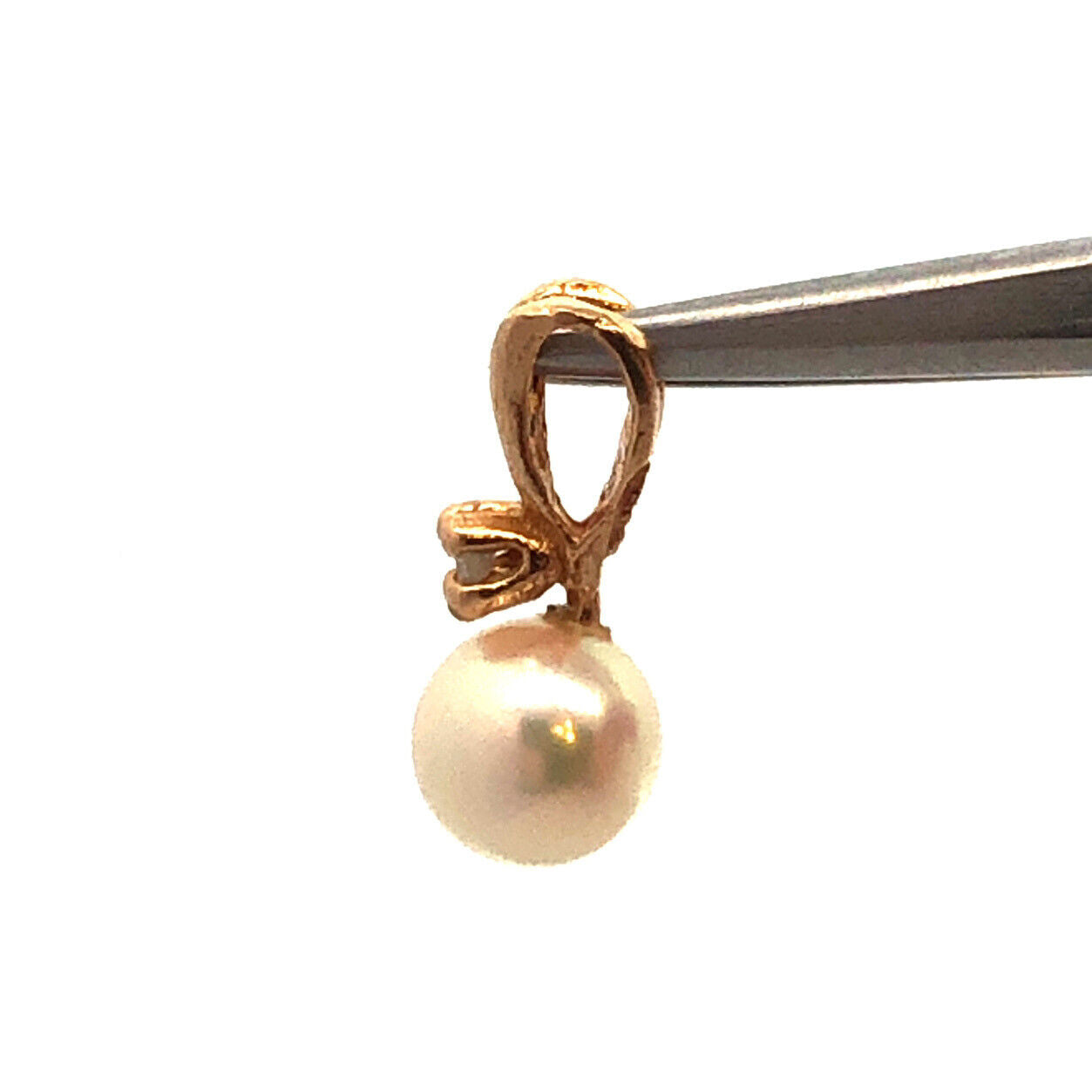 Classic 14K Yellow Gold Round Pearl Diamond Accented Petite Pendant