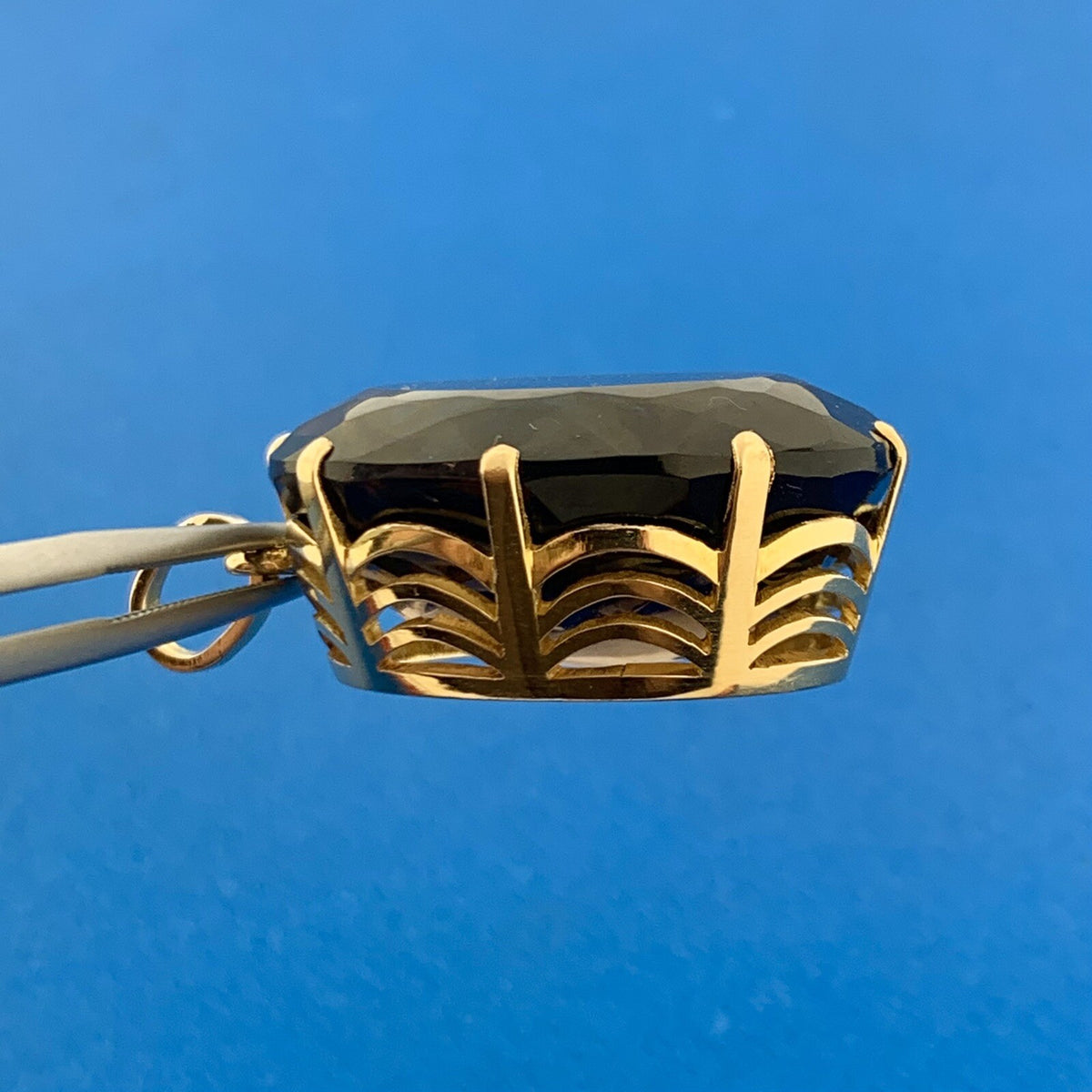 Gorgeous 18k Yellow Gold Large Oval Cut Smoky Quartz Dangle Pendant