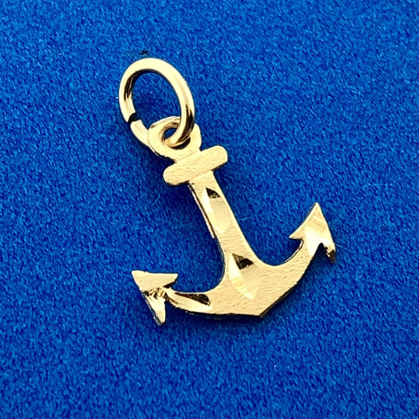 14K Yellow Gold Diamond Cut Textured 3 Dimensional Anchor Seaman Charm Pendant