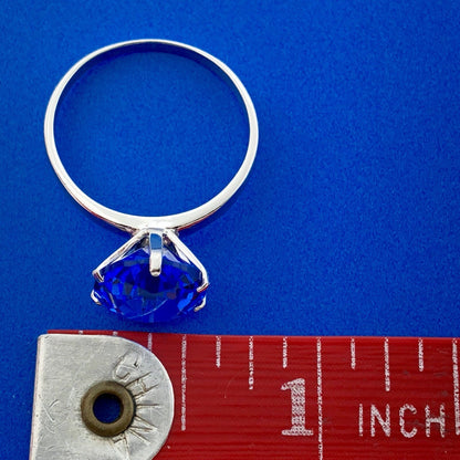 Stunning 925 Sterling Silver Oval Blue Cubic Zircoina CZ Solitaire Cocktail Ring