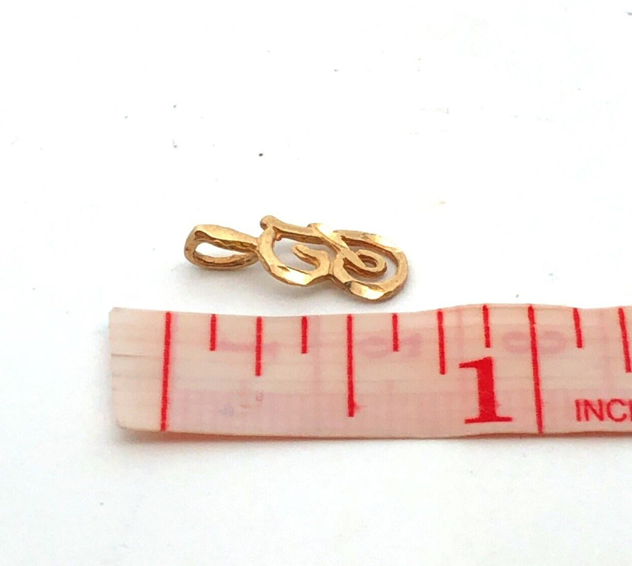 Estate 14K Yellow Gold Initial Letter J Cursive Textured Pendant