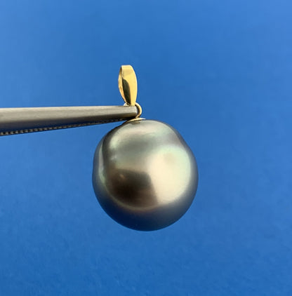 Gorgeous 18k Yellow Gold 13.5 mm Freshwater Gray Pearl Dangle Pendant