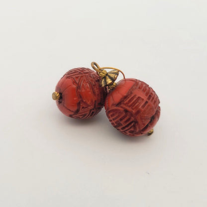 Vintage Gold Tone Carved Red Resin Faux Cinnabar Necklace Earrings 3 Piece Set