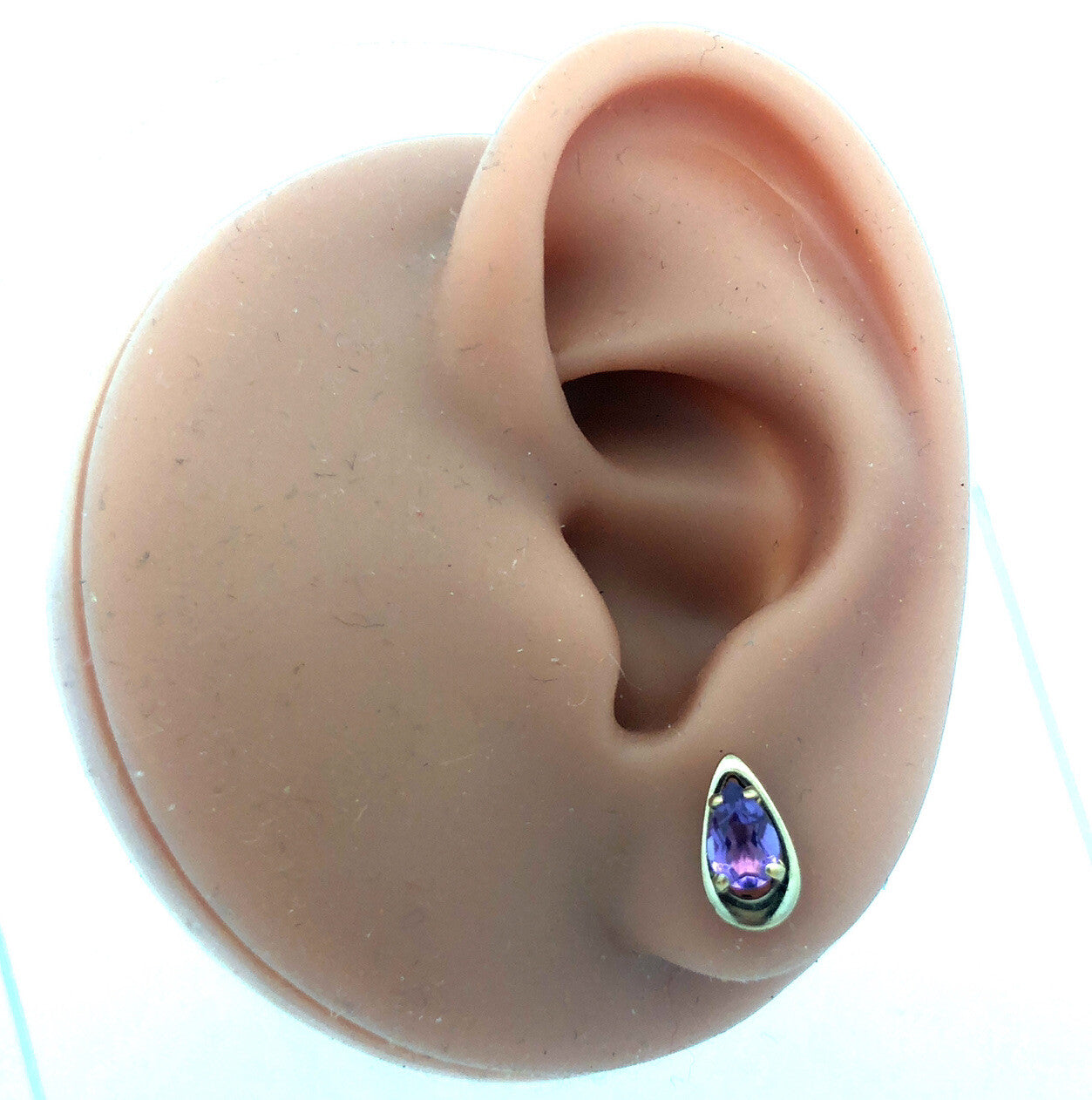 Vintage Stunning 10k Yellow Gold Pear Cut Amethyst Tear Drop Stud Earrings