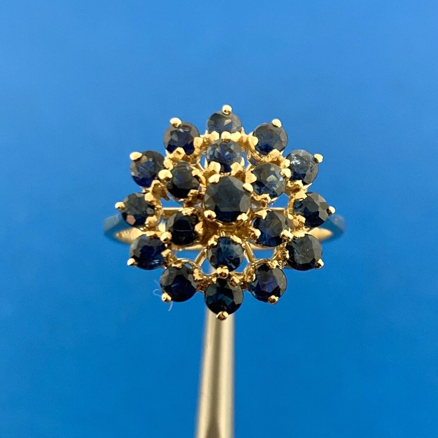 Gorgeous 14k Yellow Gold Round Cut Indigo Spinel Circle Cluster Ring Size 6.25