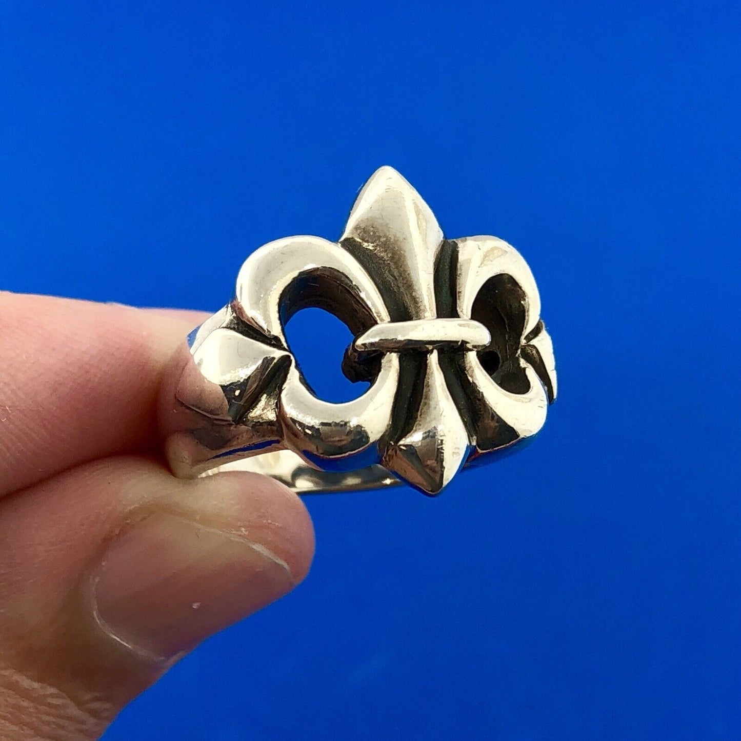 Designer 925 Sterling Silver Fleur De Lis Cut Out Symbol Statement Ring