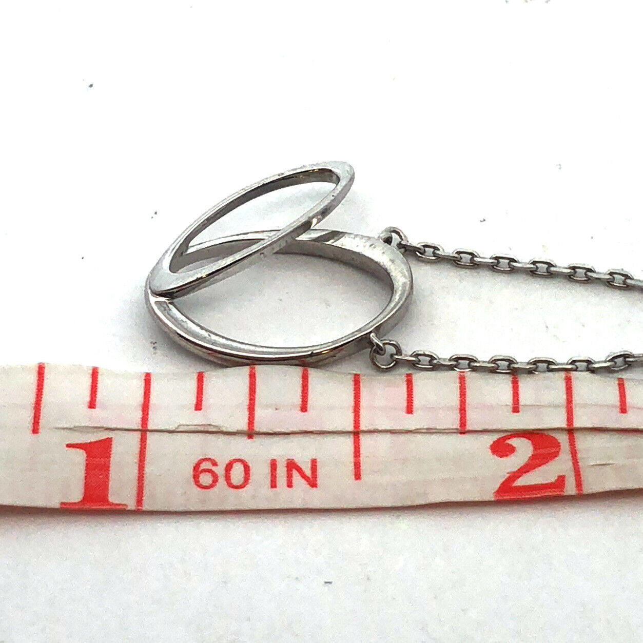 Designer Memoire 925 Sterling Silver Round Diamond Modernist Oval Necklace