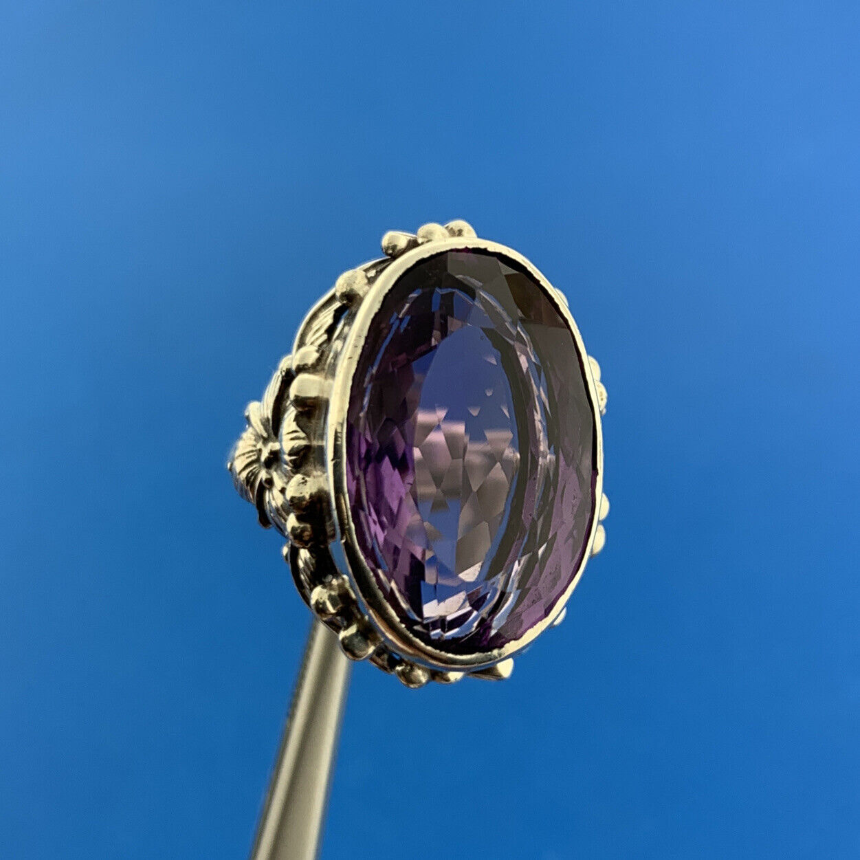 Stunning Sterling Silver 925 Large Oval Cut Purple Amethyst Floral Ring Size 6