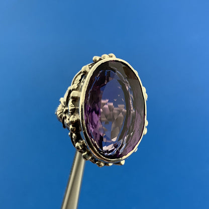 Stunning Sterling Silver 925 Large Oval Cut Purple Amethyst Floral Ring Size 6